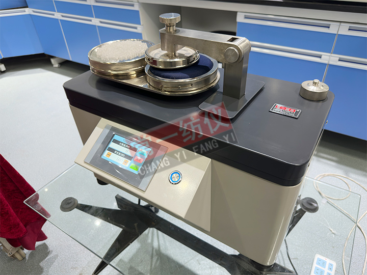 YG502D型織物起毛起球儀(觸屏版) YG502D型織物起毛起球儀(觸屏版)